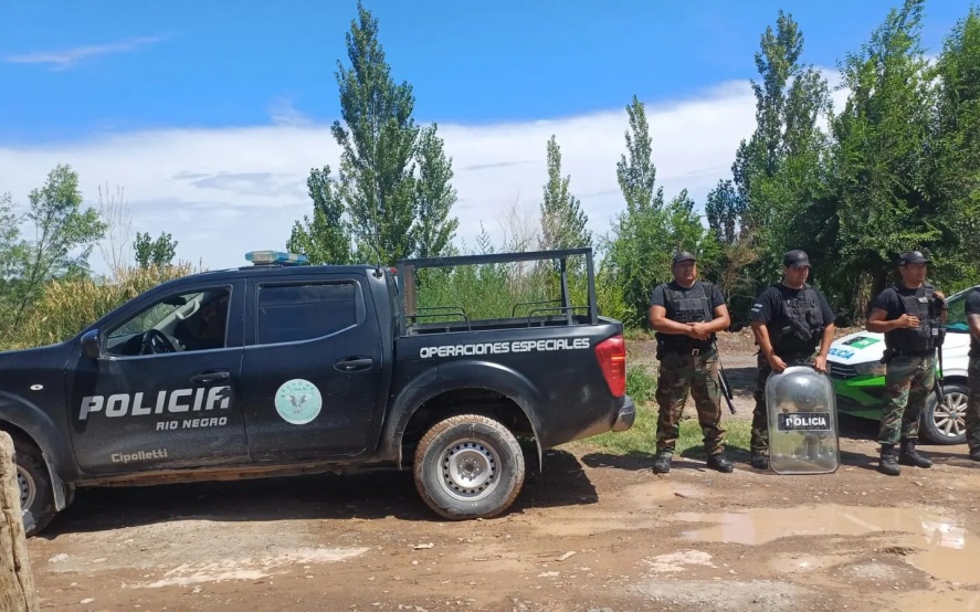 Un allanamiento por amenazas con armas terminó con el secuestro de droga. Crédito: Gobierno de Río Negro