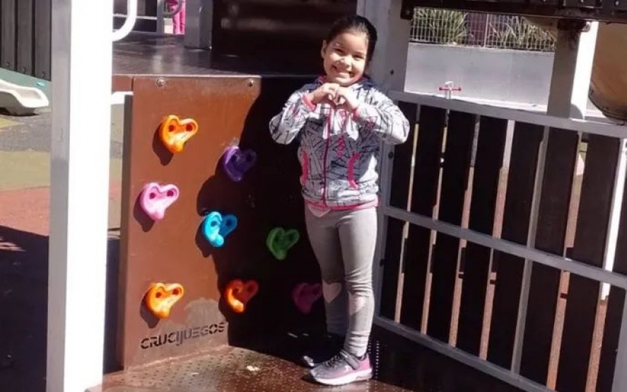 Jazmín, la nena cipoleña que necesita de todos.