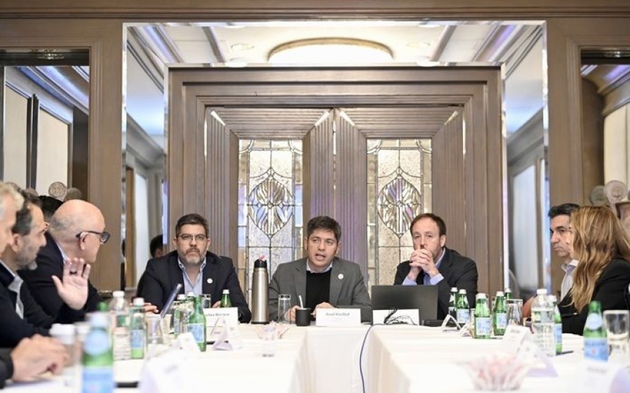 El Gobernador junto a empresarios y representantes de fondos de inversión.