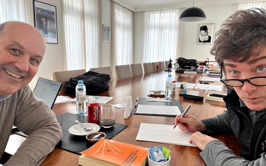 Javier Milei y Federico Sturzenegger avanzan con una nueva etapa del ajuste sobre la planta de trabajadores del Estado nacional.