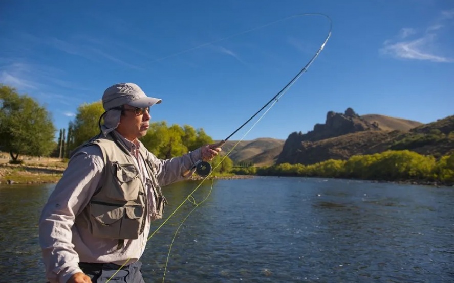 Se viene una nueva temporada de pesca en Neuquén y ya están disponibles los permisos.