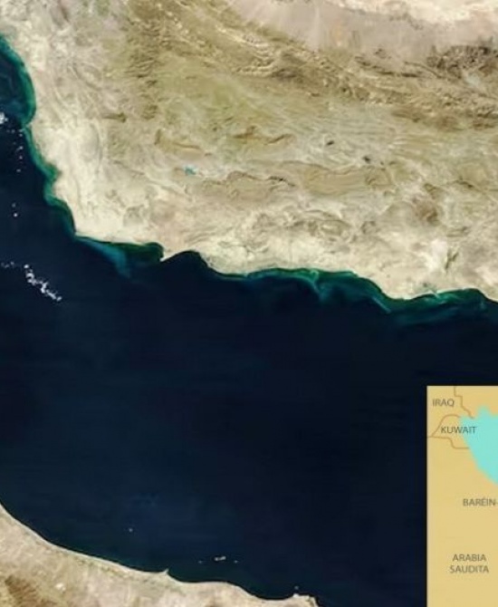 A 48 horas del plazo fijado por Donald Trump, Irán exige coordinación obligatoria para navegar por el paso estratégico. Foto: Agencia 