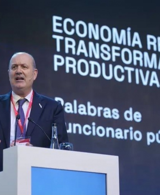 Sturzenegger defendió la agenda de reformas del Gobierno