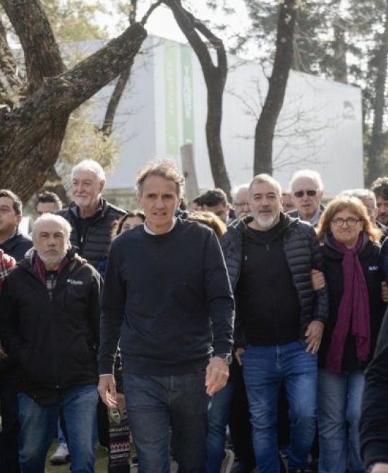Katopodis junto a Intendentes, empresarios, universidades y gremios