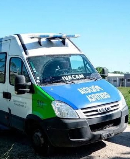 Personal de la Policía Cientifica se hizo presente en el lugar.