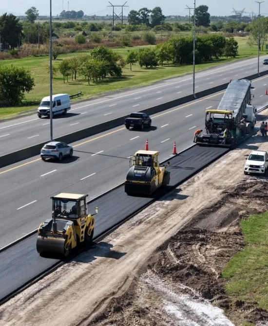 Trabajos en la autopista Buenos Aires - La Plata. 