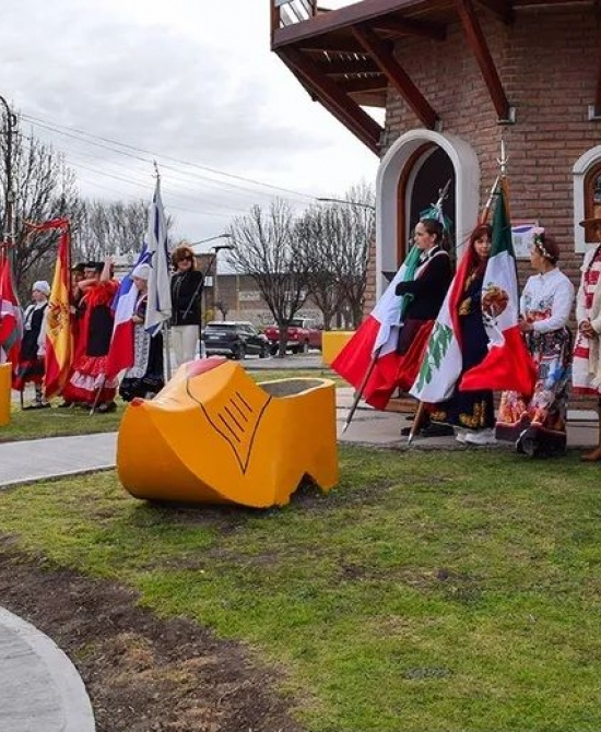 Fiesta de las Colectividades en Coronel Suárez