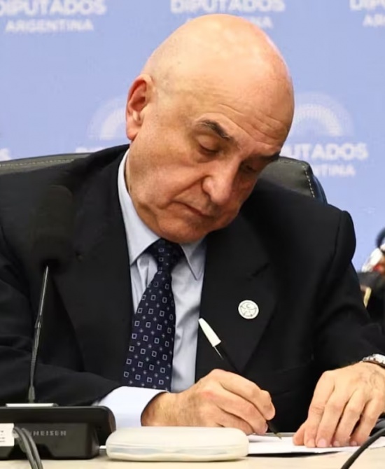 En medio de las negociaciones por el Presupuesto 2027 y una nueva ley de discapacidad, renunció el titular de la ANDIS, Alejandro Vilches.