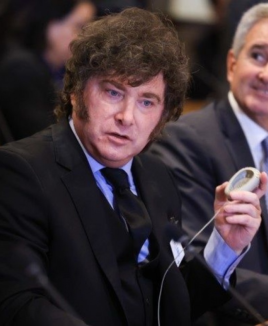 Milei en la reunión del Escudo de las Américas. 