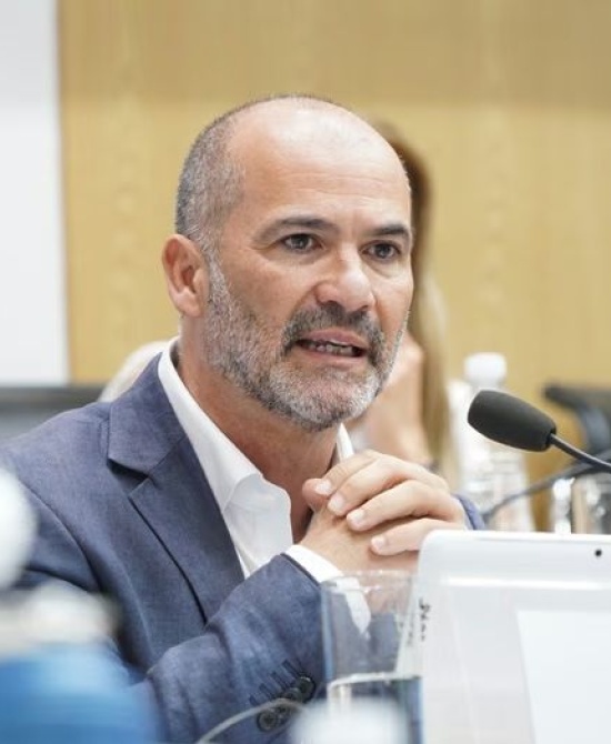 Aunque parezca increíble, la inteligencia artificial terminó metiéndose en una decisión parlamentaria de Río Negro.