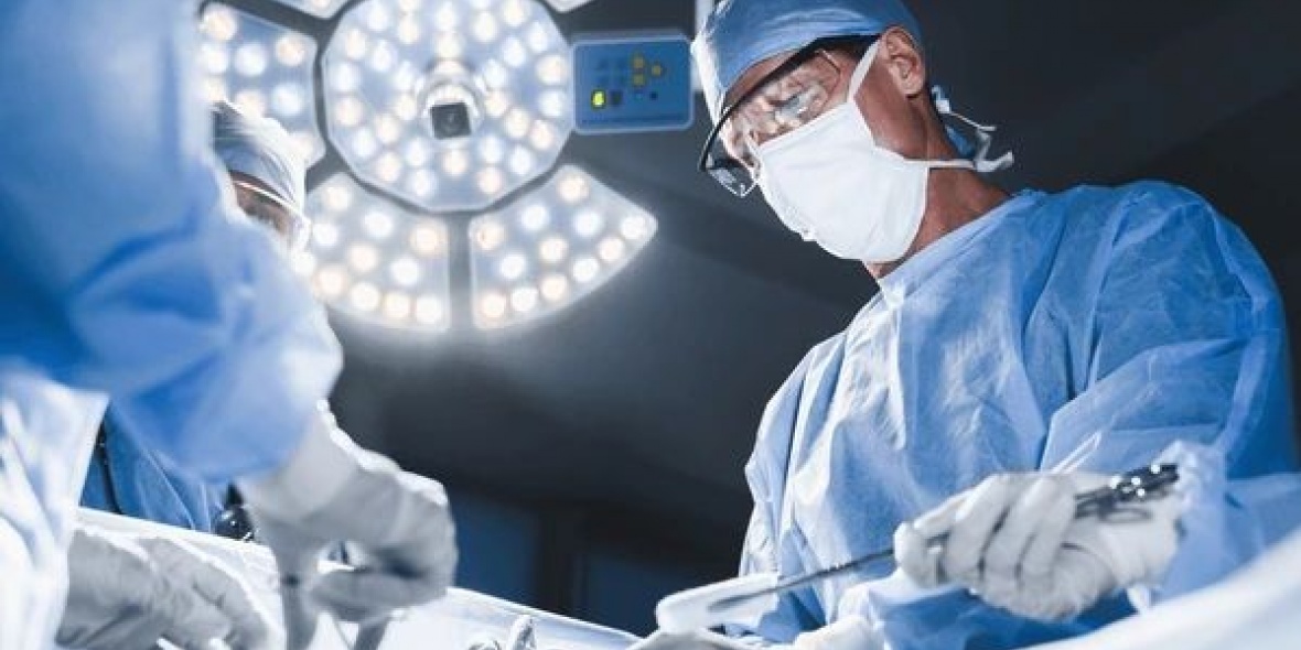 La reforma laboral iba a sacrificar financiamiento al sistema de salud para bajar costos empresarios. 