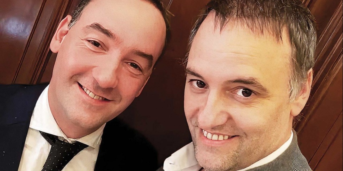El diputado Francisco Adorni y su hermano Manuel, Jefe de Gabinete. 