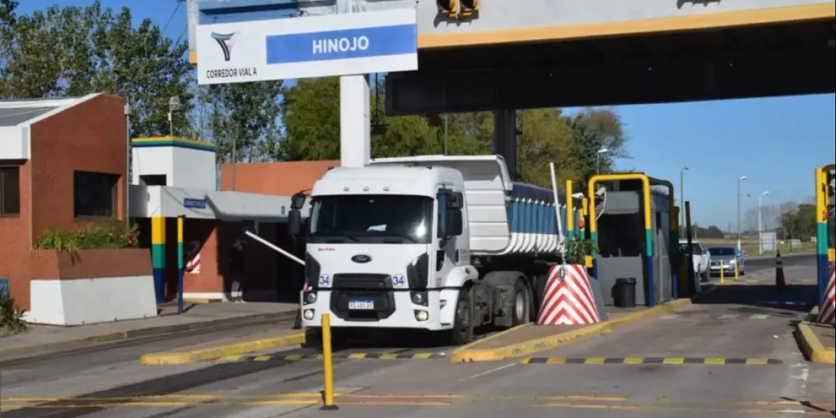 Los 70 trabajadores del peaje de Hinojo tuvieron que aceptar una propuesta indemnizatoria sin derecho a réplica en el marco del proceso de privatización de las rutas nacionales.