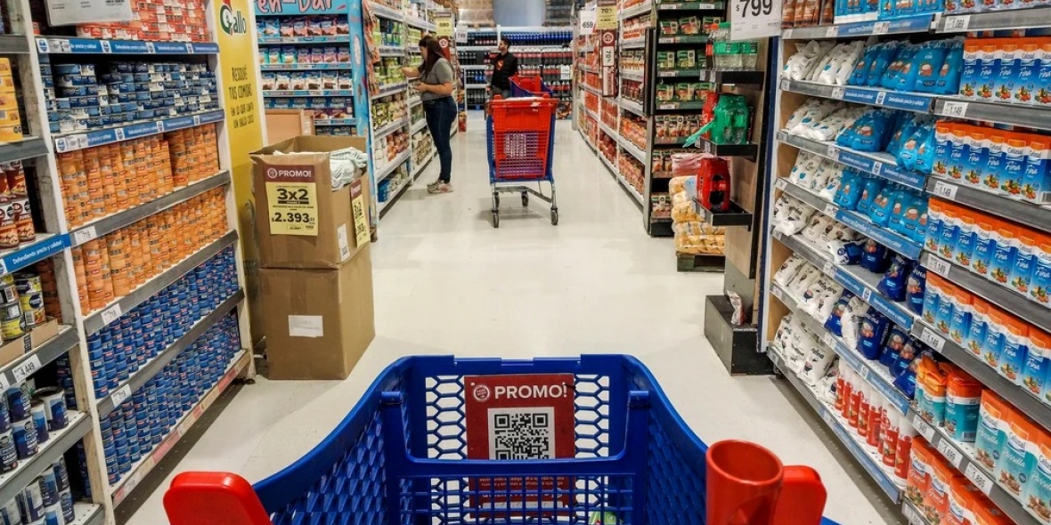 Las compras de alimentos y en supermercados siguen en caída.