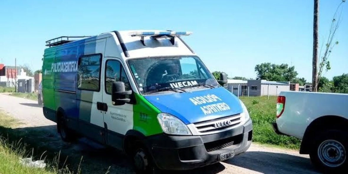 Personal de la Policía Cientifica se hizo presente en el lugar.