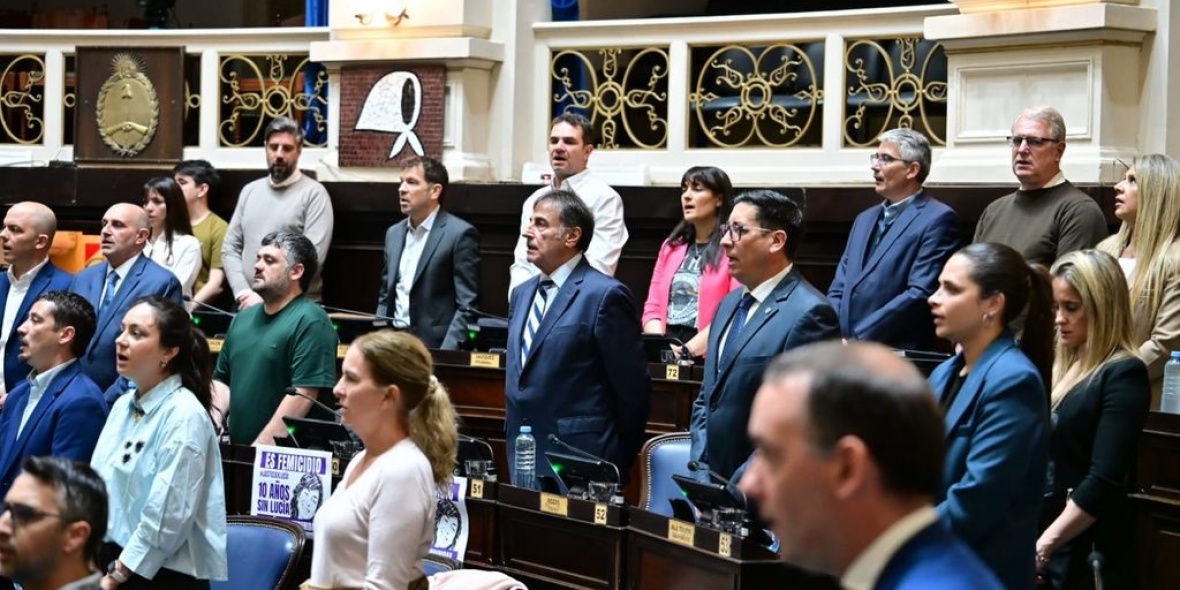 La Cámara de Diputados sesionó este martes y aprobó la adhesión provincial a la Ley Nicolás que busca prevenir errores médicos y mejorar la seguridad sanitaria.