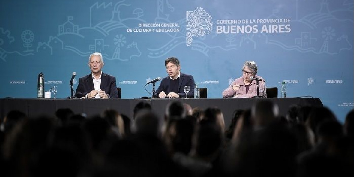 Kicillof junto a Terigi y Alak en el Teatro Argentino
